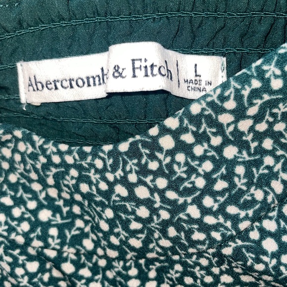 Abercrombie and Fitch Green Floral fit and flare dress - Picture 2 of 4